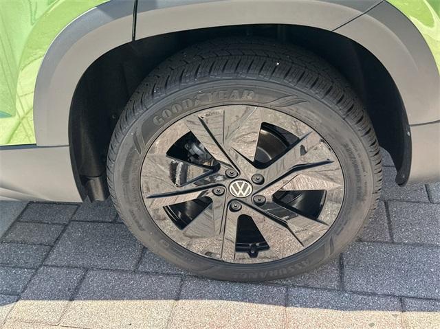 new 2025 Volkswagen Taos car, priced at $33,021