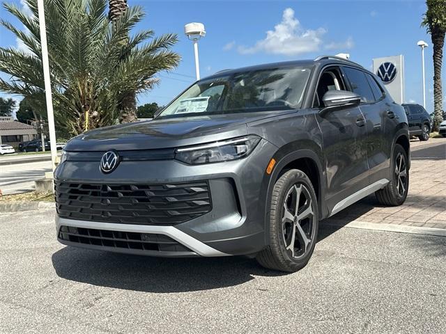 new 2025 Volkswagen Tiguan car, priced at $35,576