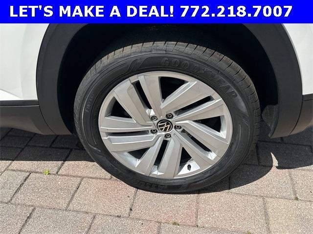 used 2021 Volkswagen Atlas Cross Sport car, priced at $24,995