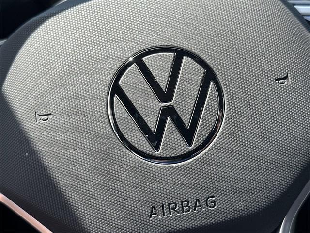 new 2025 Volkswagen ID.4 car, priced at $60,526