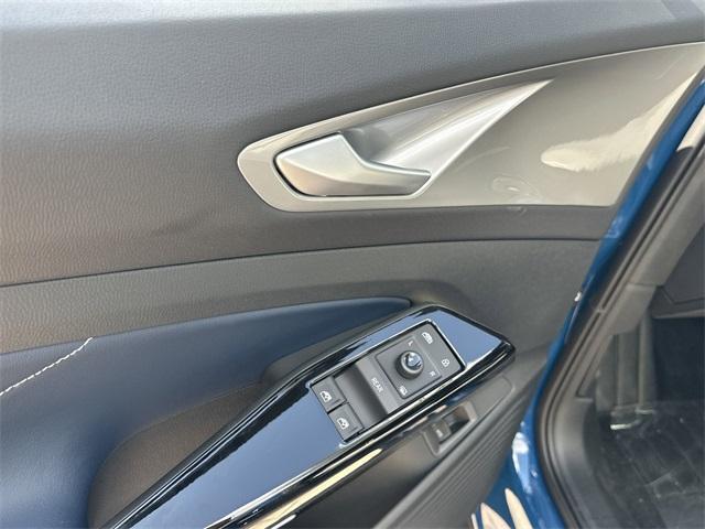 new 2025 Volkswagen ID.4 car, priced at $56,176