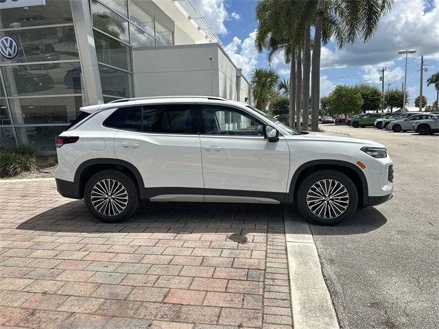 new 2025 Volkswagen Tiguan car, priced at $32,561