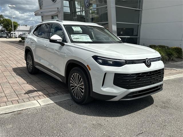 new 2025 Volkswagen Tiguan car, priced at $32,561