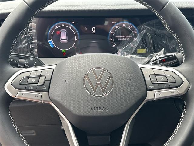 new 2025 Volkswagen Tiguan car, priced at $32,561