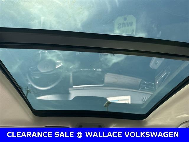 new 2024 Volkswagen Atlas car, priced at $51,396