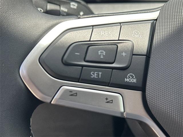 new 2025 Volkswagen Tiguan car, priced at $34,531