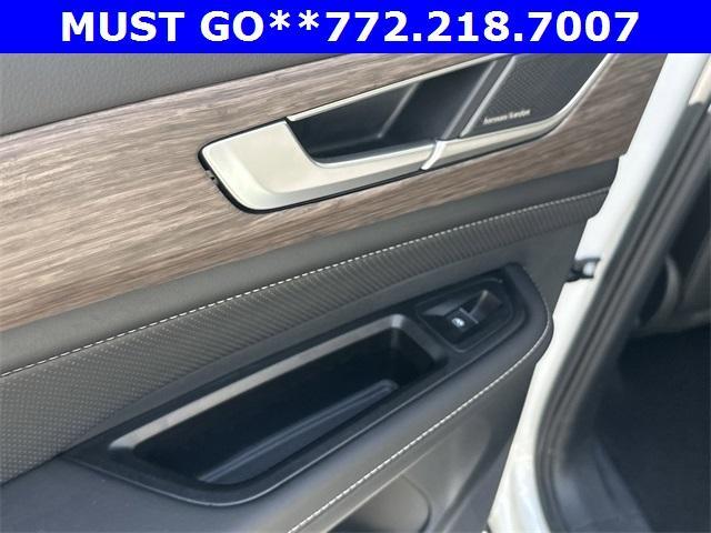 used 2024 Volkswagen Atlas car, priced at $40,995