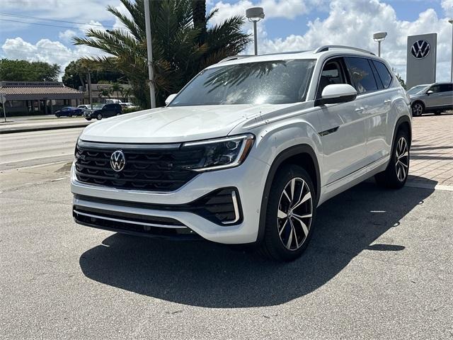 new 2025 Volkswagen Atlas car, priced at $56,356