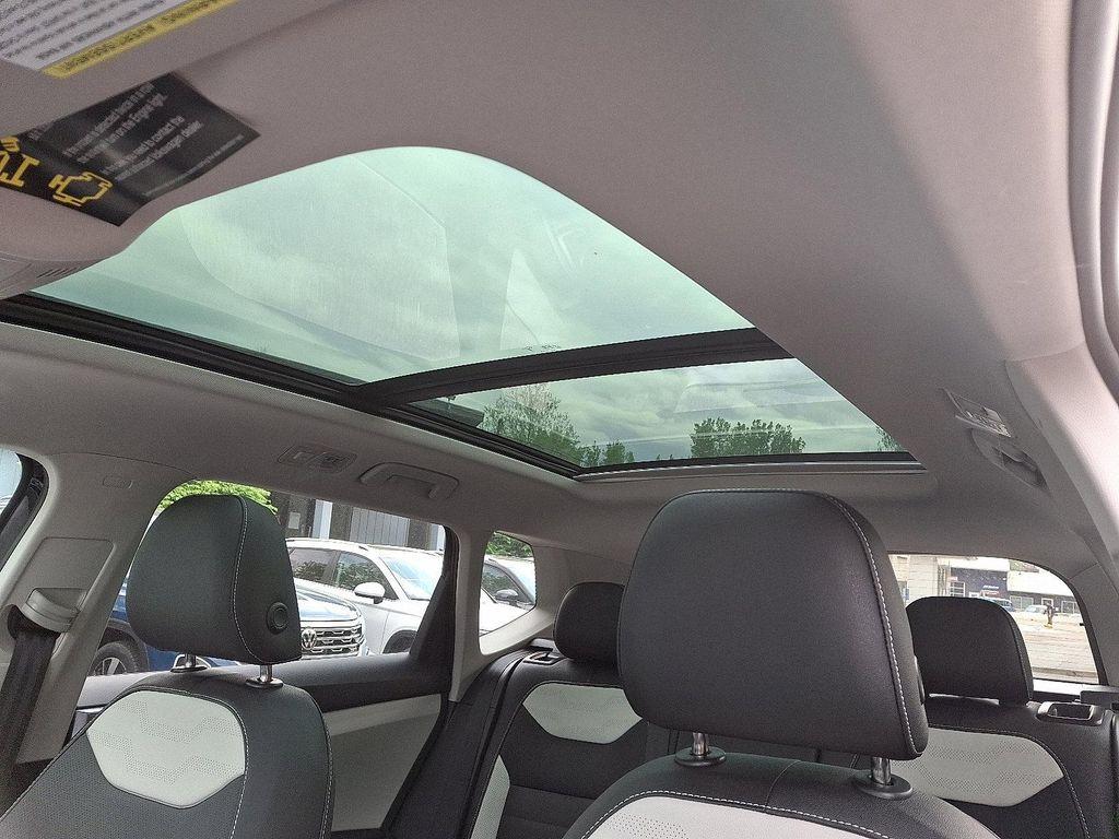 new 2025 Volkswagen Taos car, priced at $35,163