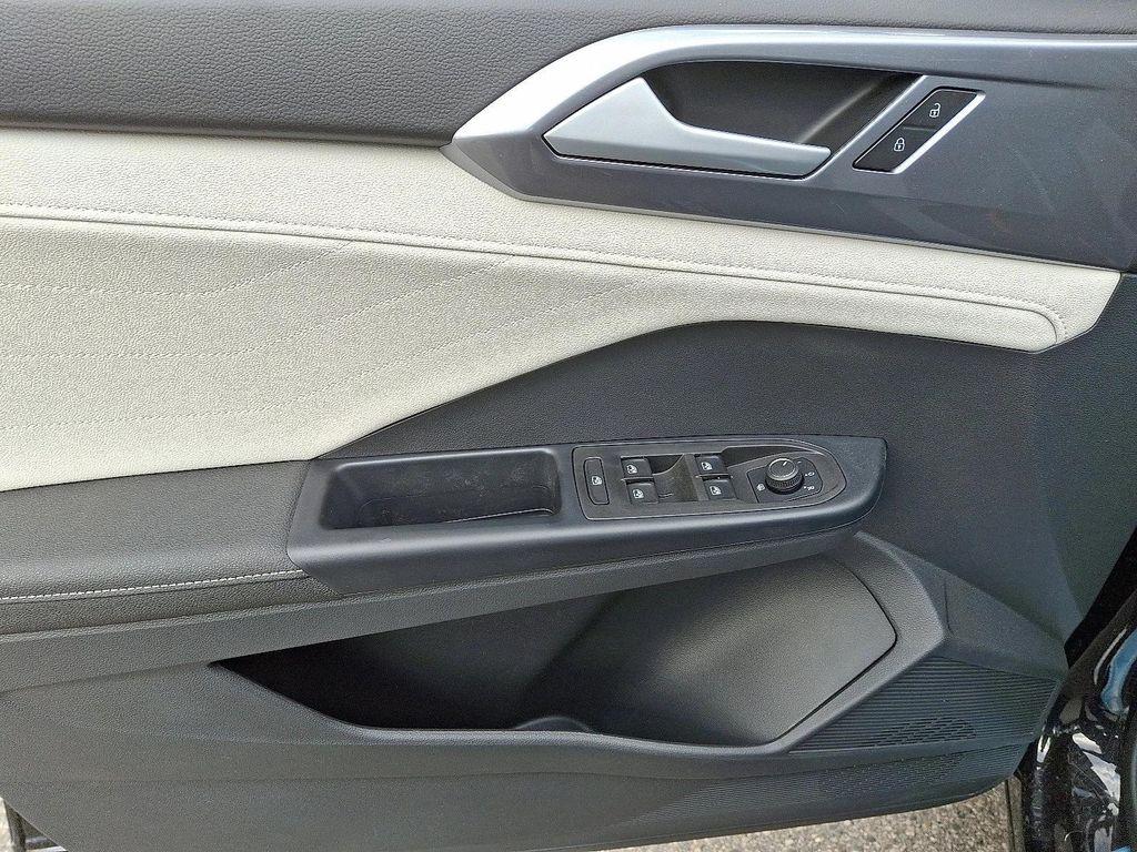 new 2025 Volkswagen Taos car, priced at $35,163