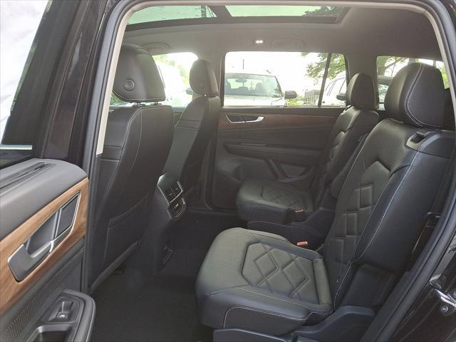 new 2025 Volkswagen Atlas car, priced at $42,925