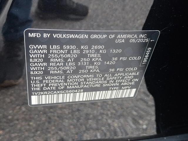 new 2025 Volkswagen Atlas car, priced at $42,925