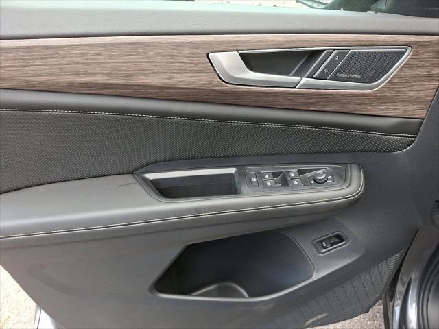 new 2025 Volkswagen Atlas car, priced at $50,140