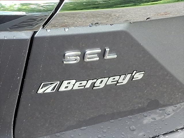 new 2025 Volkswagen Atlas car, priced at $50,140