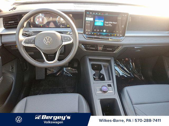 new 2025 Volkswagen Tiguan car, priced at $32,648