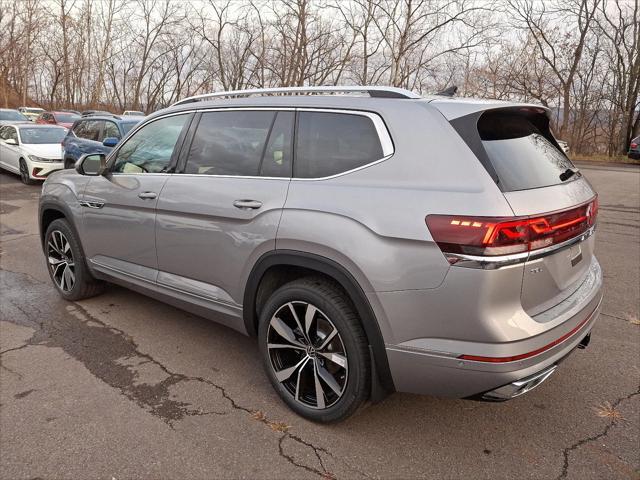 new 2025 Volkswagen Atlas car, priced at $56,136