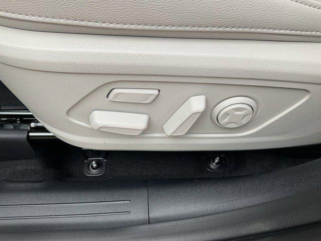 new 2023 Kia Sorento Plug-In Hybrid car, priced at $51,665