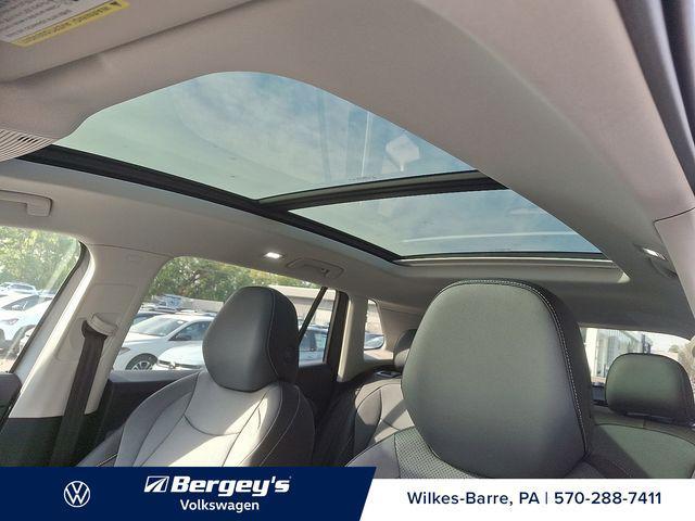 new 2025 Volkswagen Tiguan car, priced at $34,019