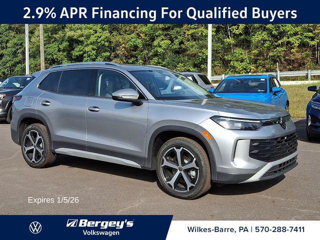 new 2025 Volkswagen Tiguan car, priced at $34,019