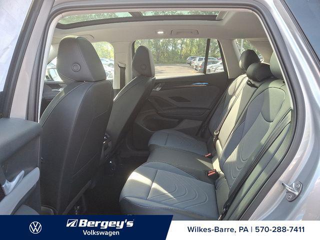 new 2025 Volkswagen Tiguan car, priced at $34,019