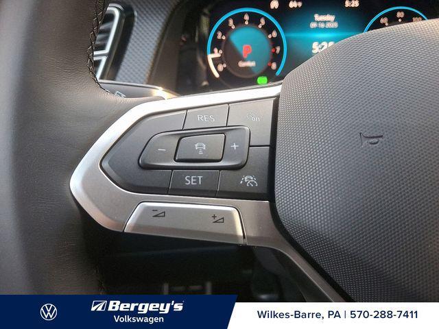 new 2026 Volkswagen Atlas Cross Sport car, priced at $51,682