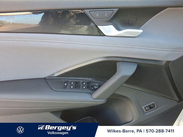 new 2025 Volkswagen Tiguan car, priced at $36,820