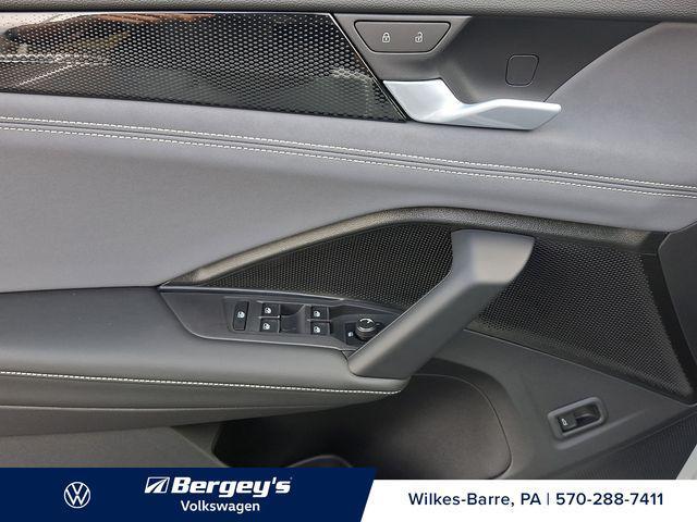 new 2025 Volkswagen Tiguan car, priced at $37,123