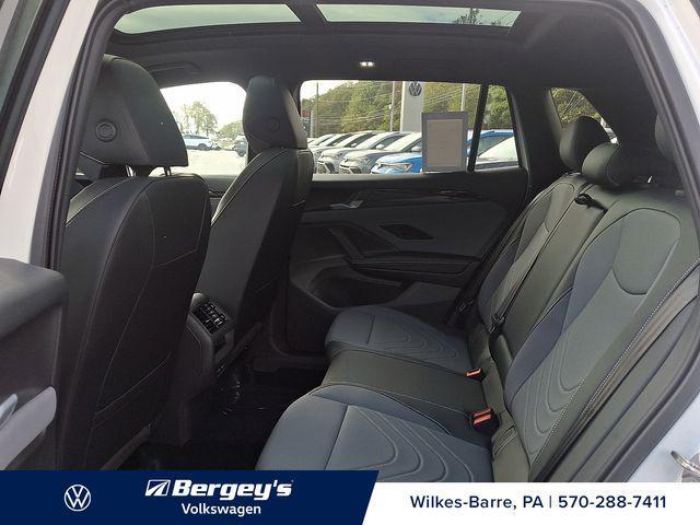 new 2025 Volkswagen Tiguan car, priced at $37,123