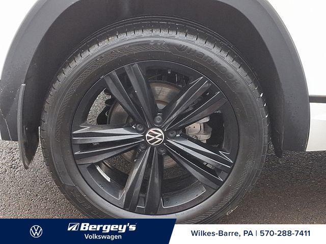 used 2025 Volkswagen Atlas Cross Sport car, priced at $41,995