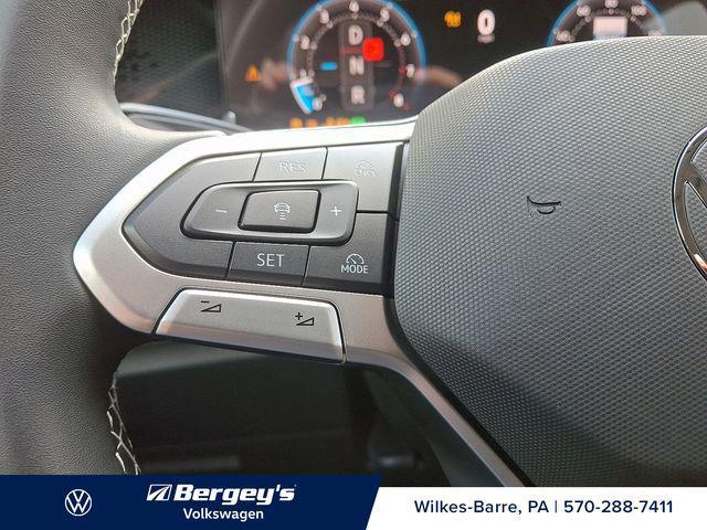 new 2025 Volkswagen Tiguan car, priced at $31,987