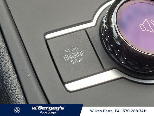 new 2025 Volkswagen Tiguan car, priced at $31,987