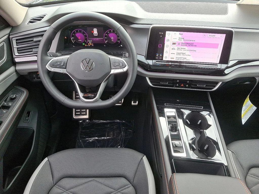 new 2025 Volkswagen Atlas car, priced at $43,943