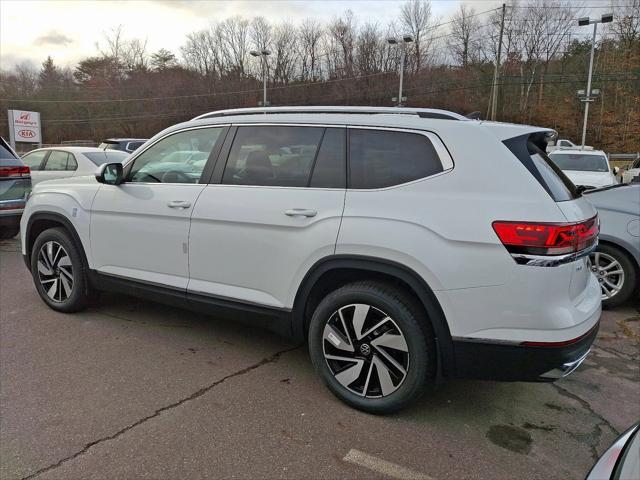 new 2025 Volkswagen Atlas car, priced at $52,281