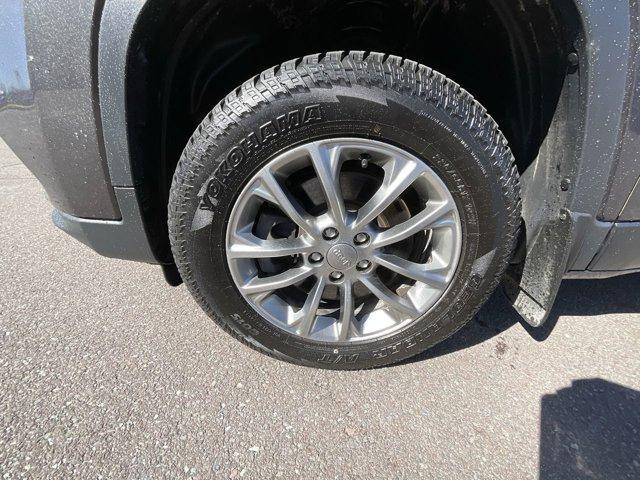 used 2019 Jeep Cherokee car, priced at $14,988