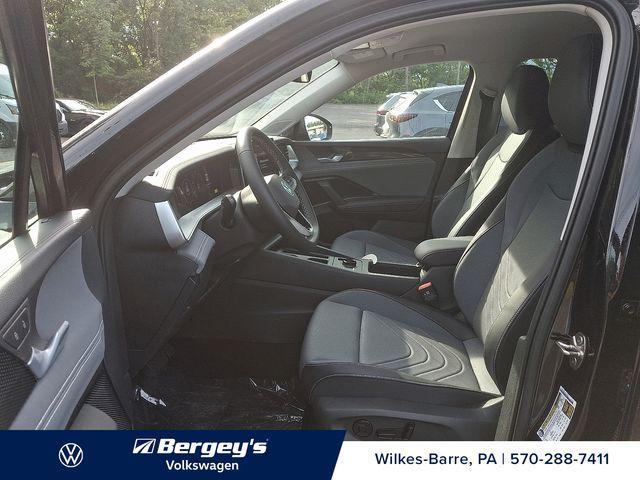 new 2025 Volkswagen Tiguan car, priced at $32,564