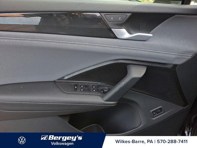 new 2025 Volkswagen Tiguan car, priced at $32,564