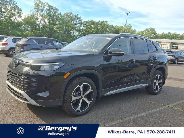 new 2025 Volkswagen Tiguan car, priced at $32,564