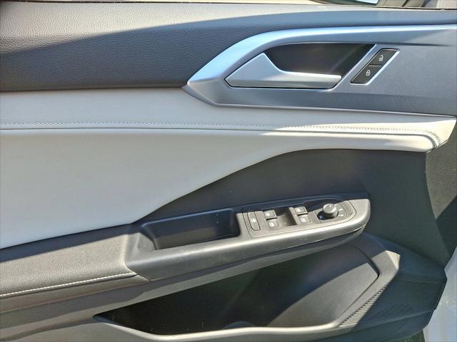 new 2025 Volkswagen Taos car, priced at $32,542