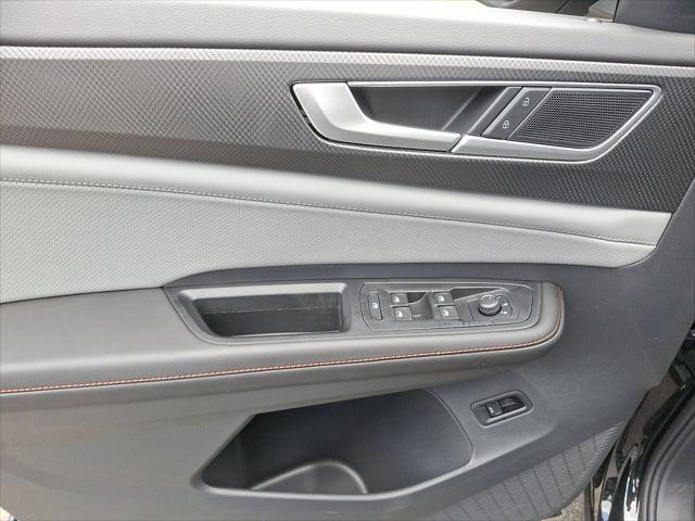 new 2025 Volkswagen Atlas car, priced at $43,808