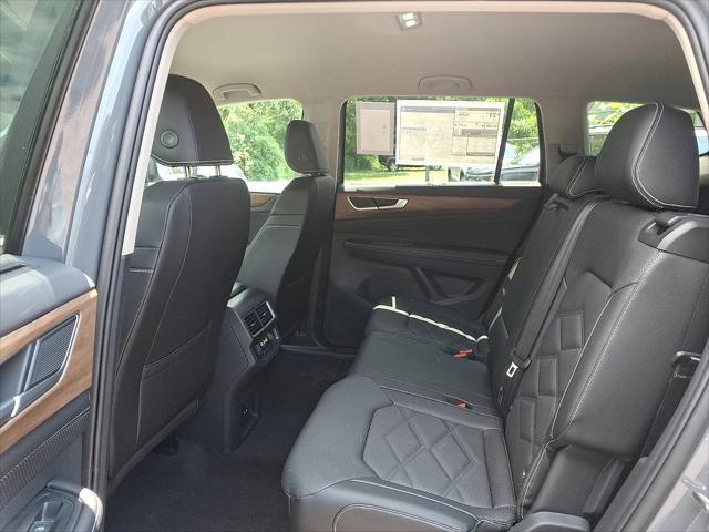 new 2025 Volkswagen Atlas car, priced at $41,283