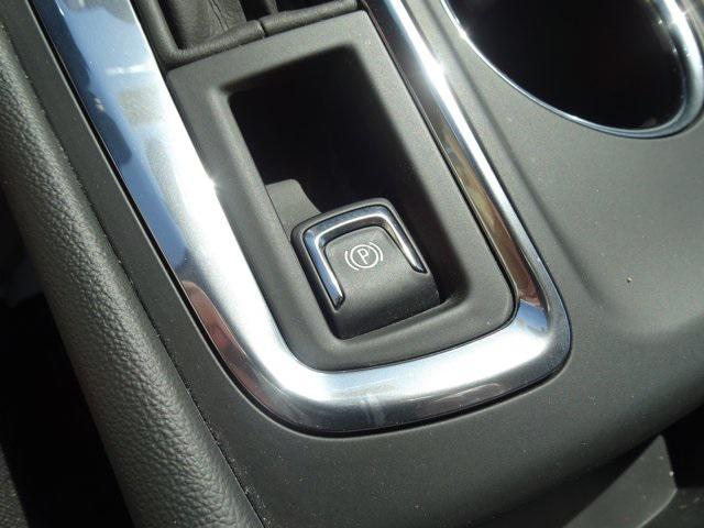 used 2024 Chevrolet Equinox car, priced at $25,216