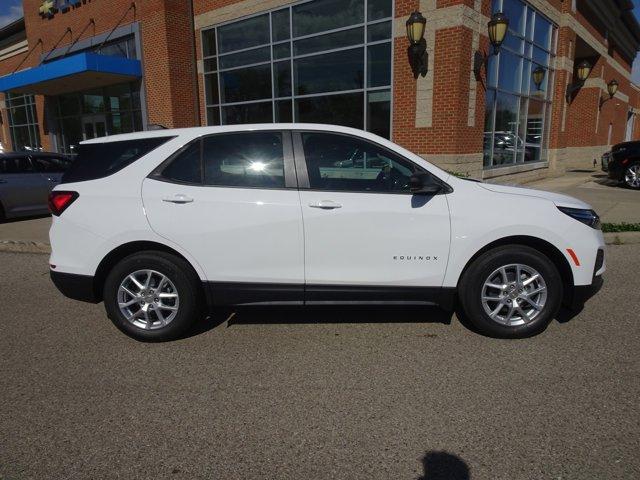 new 2024 Chevrolet Equinox car, priced at $27,370