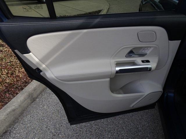 used 2021 Mercedes-Benz GLB 250 car, priced at $30,976