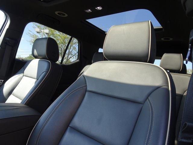 used 2023 Chevrolet Traverse car, priced at $42,192