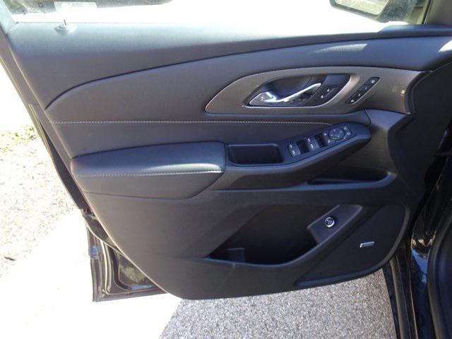 used 2023 Chevrolet Traverse car, priced at $42,192