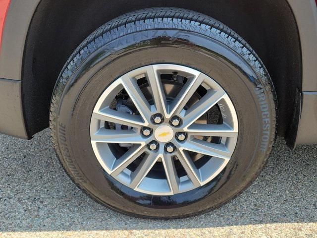 used 2023 Chevrolet Traverse car, priced at $32,355