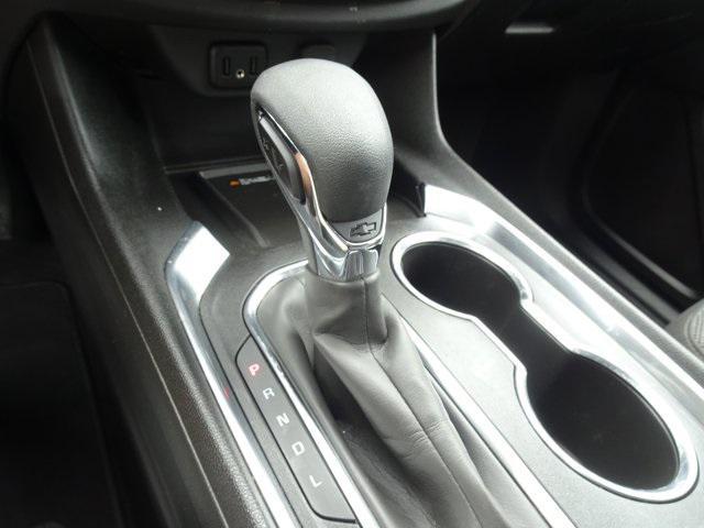 used 2022 Chevrolet Traverse car, priced at $32,675