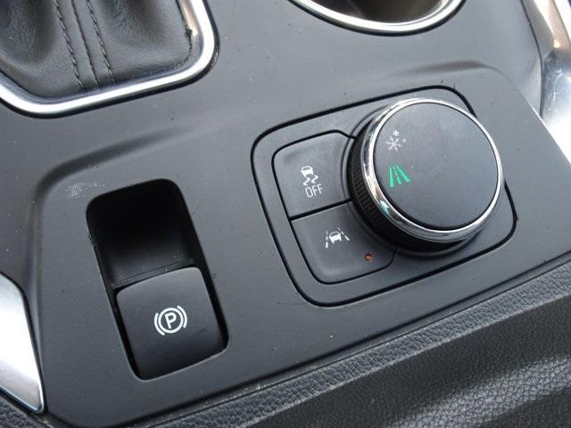 used 2020 Chevrolet Traverse car, priced at $16,600