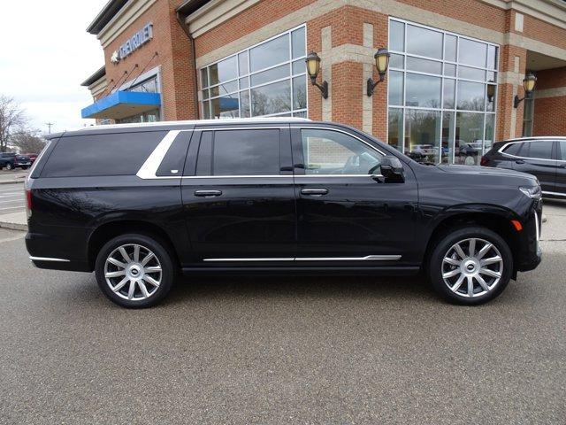 used 2022 Cadillac Escalade ESV car, priced at $72,808