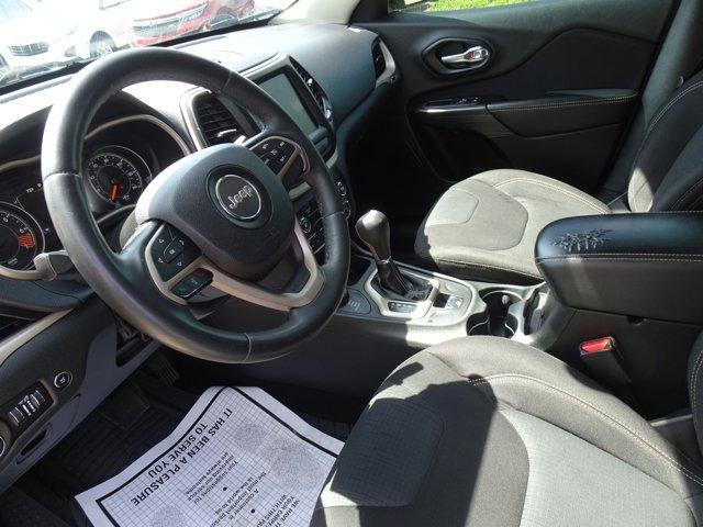 used 2015 Jeep Cherokee car, priced at $10,887